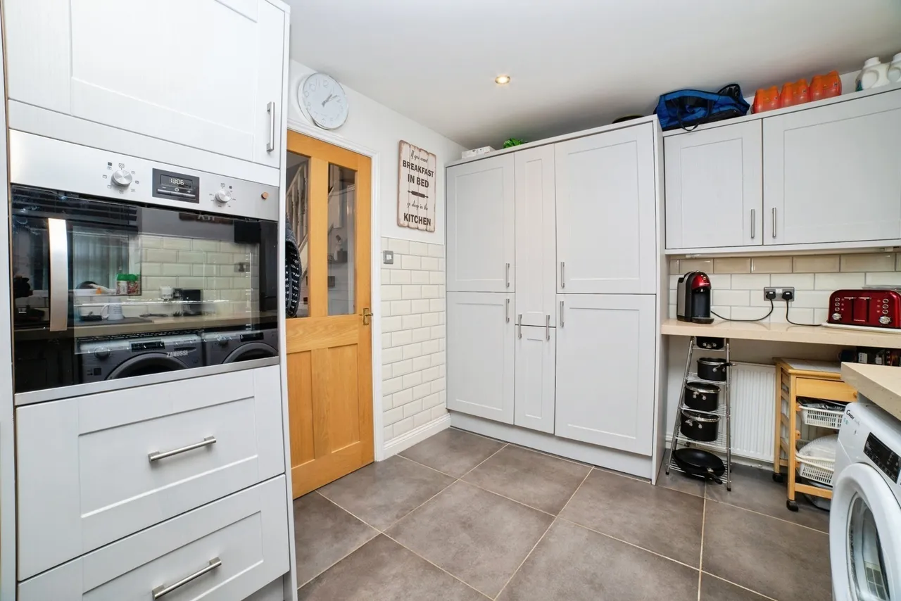 Shawcroft, SUTTON-IN-ASHFIELD, Nottinghamshire, NG17, photo 9