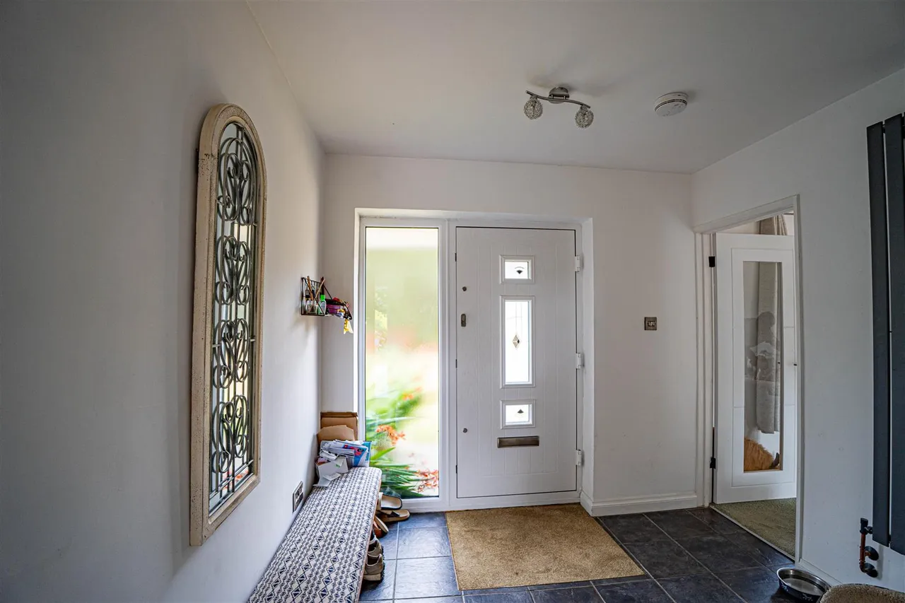 Beauharrow Road, St. Leonards-On-Sea, photo 22