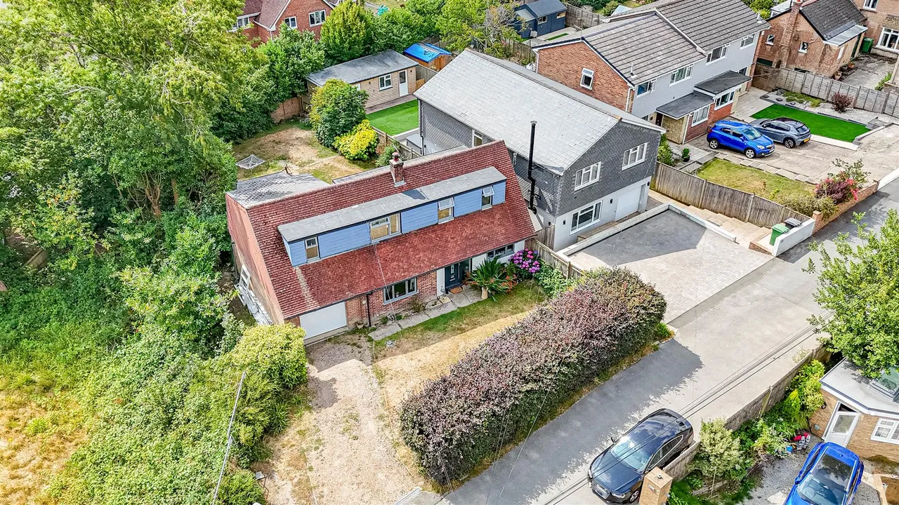 Beauharrow Road, St. Leonards-On-Sea, photo 30