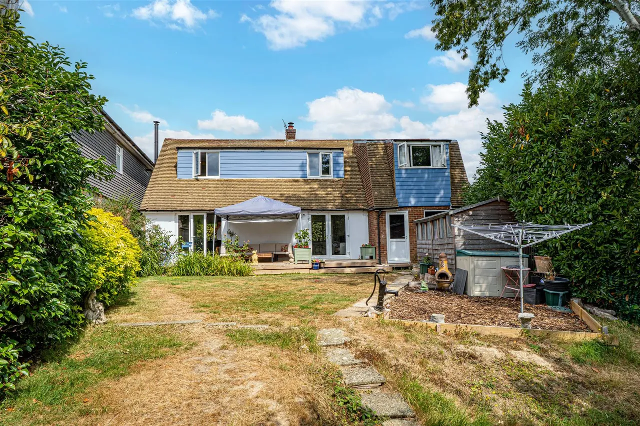 Beauharrow Road, St. Leonards-On-Sea, photo 15