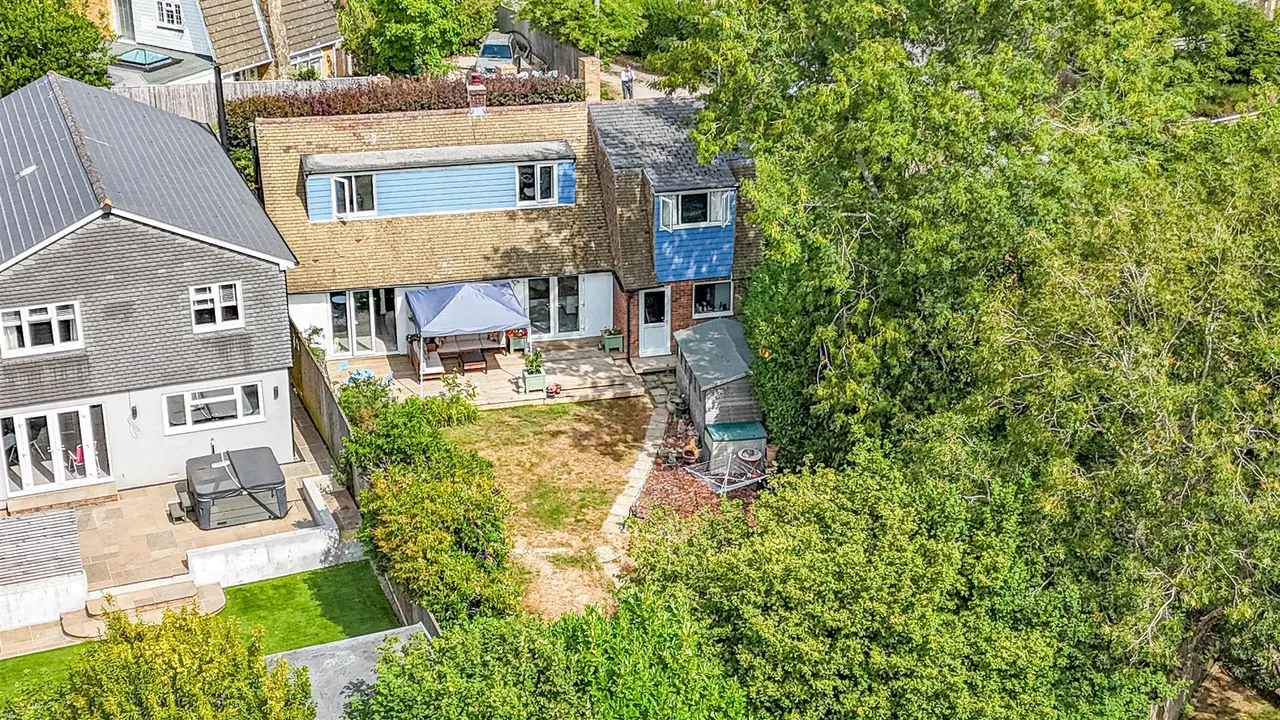 Beauharrow Road, St. Leonards-On-Sea, photo 29