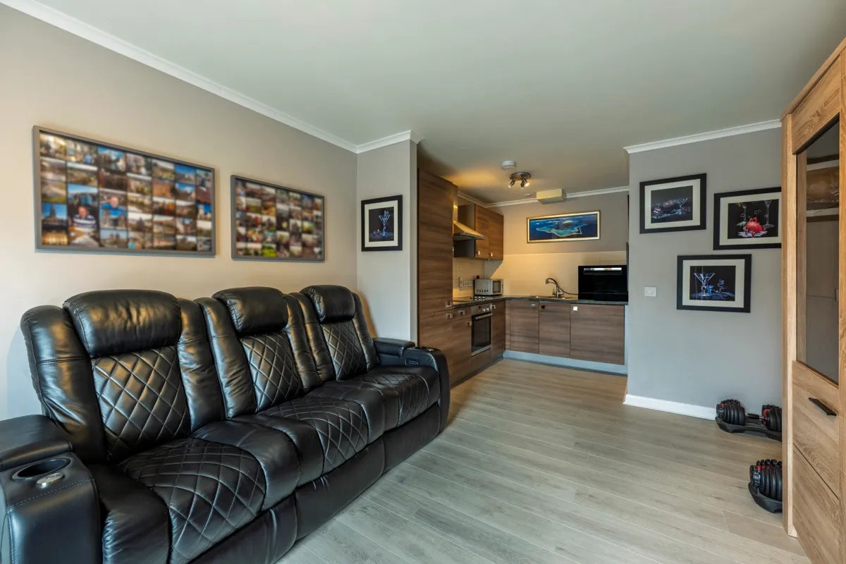 Charlotte Street, Aberdeen, AB25, photo 2