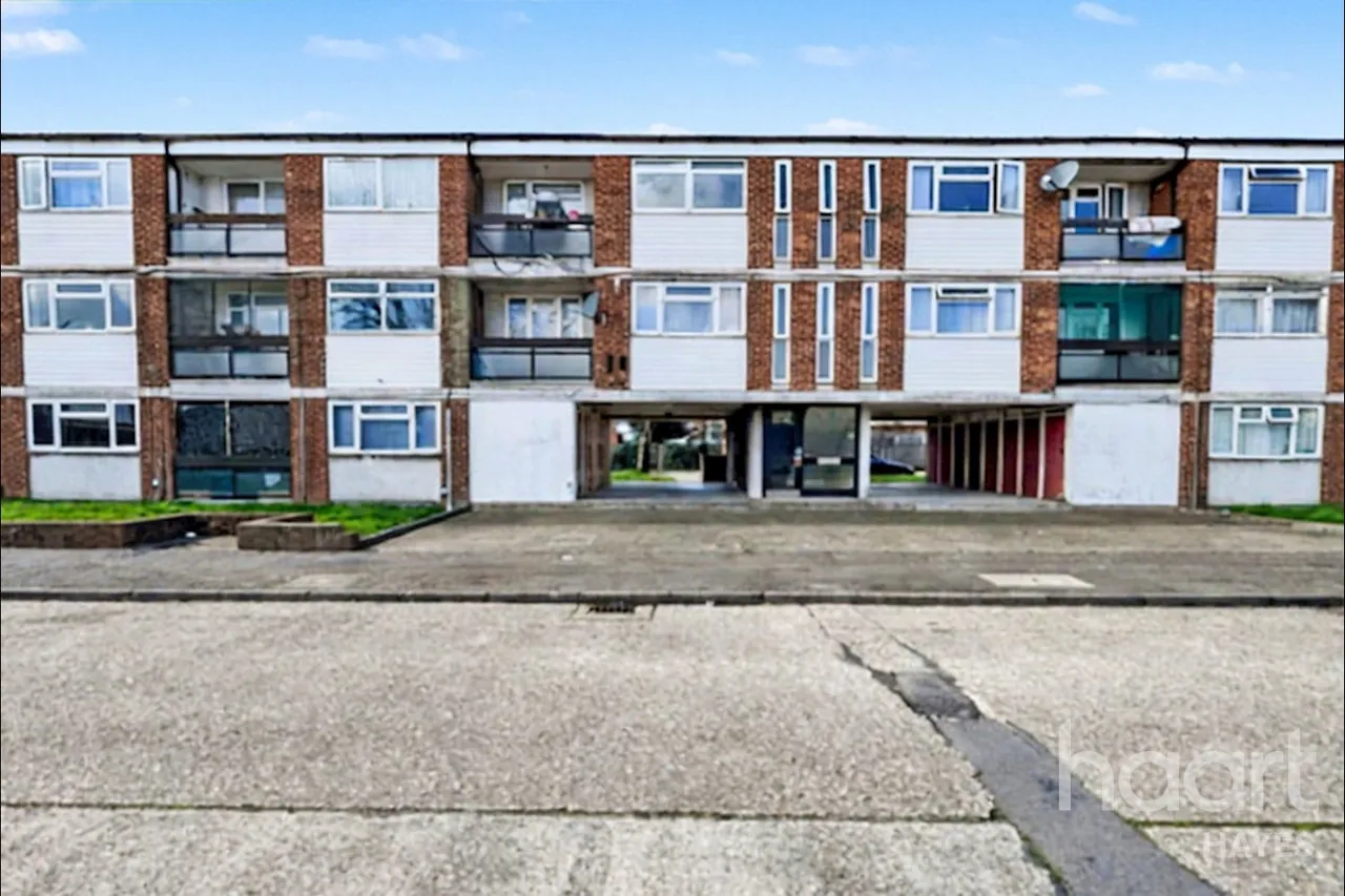 1 bed flat for sale, Perth Avenue, Hayes, UB4