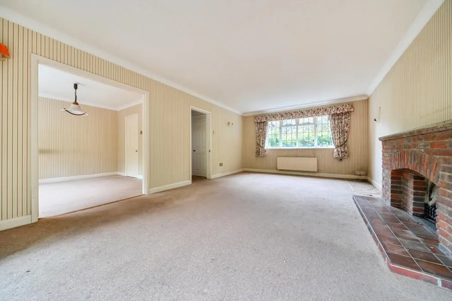 Perry Way, Lightwater, GU18, photo 7