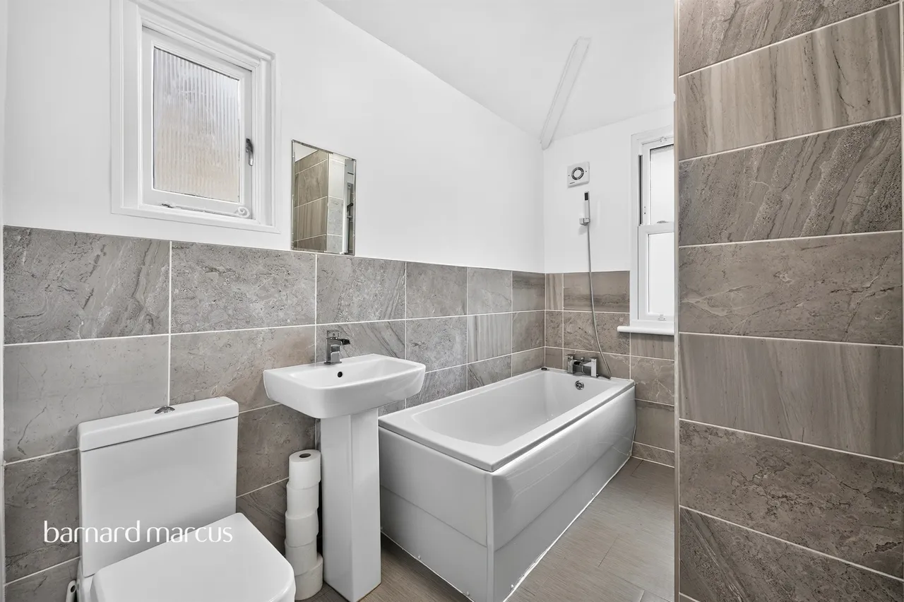 Litchfield Road, Sutton, photo 4