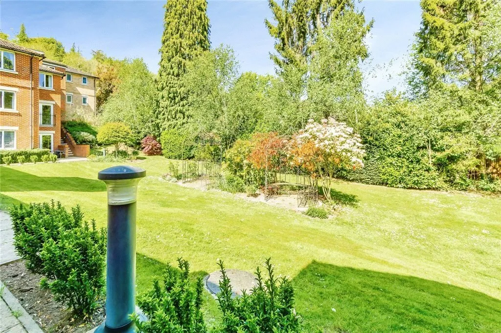 Stafford Road, Caterham, Surrey, CR3, photo 6