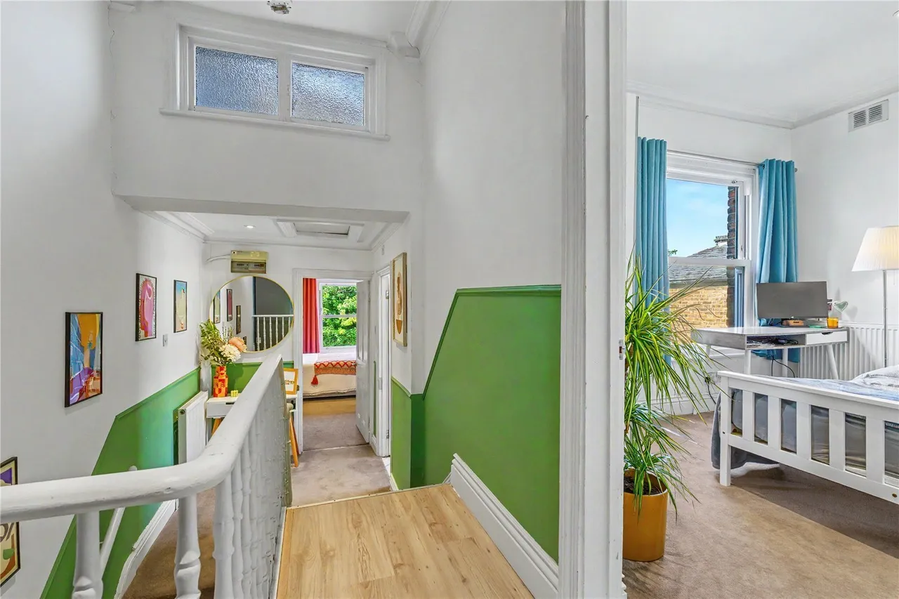 Fernlea Road, London, SW12, photo 13
