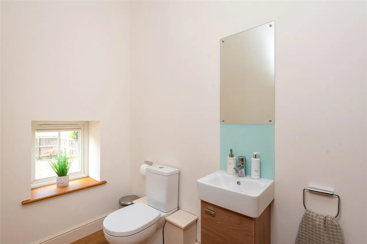 Main Street, Akeley, MK18, photo 17