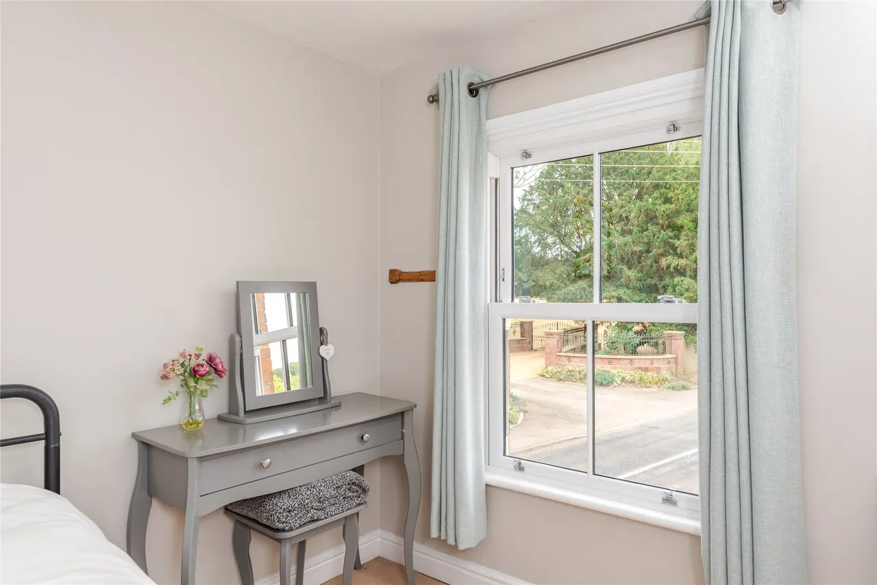Main Street, Akeley, MK18, photo 25