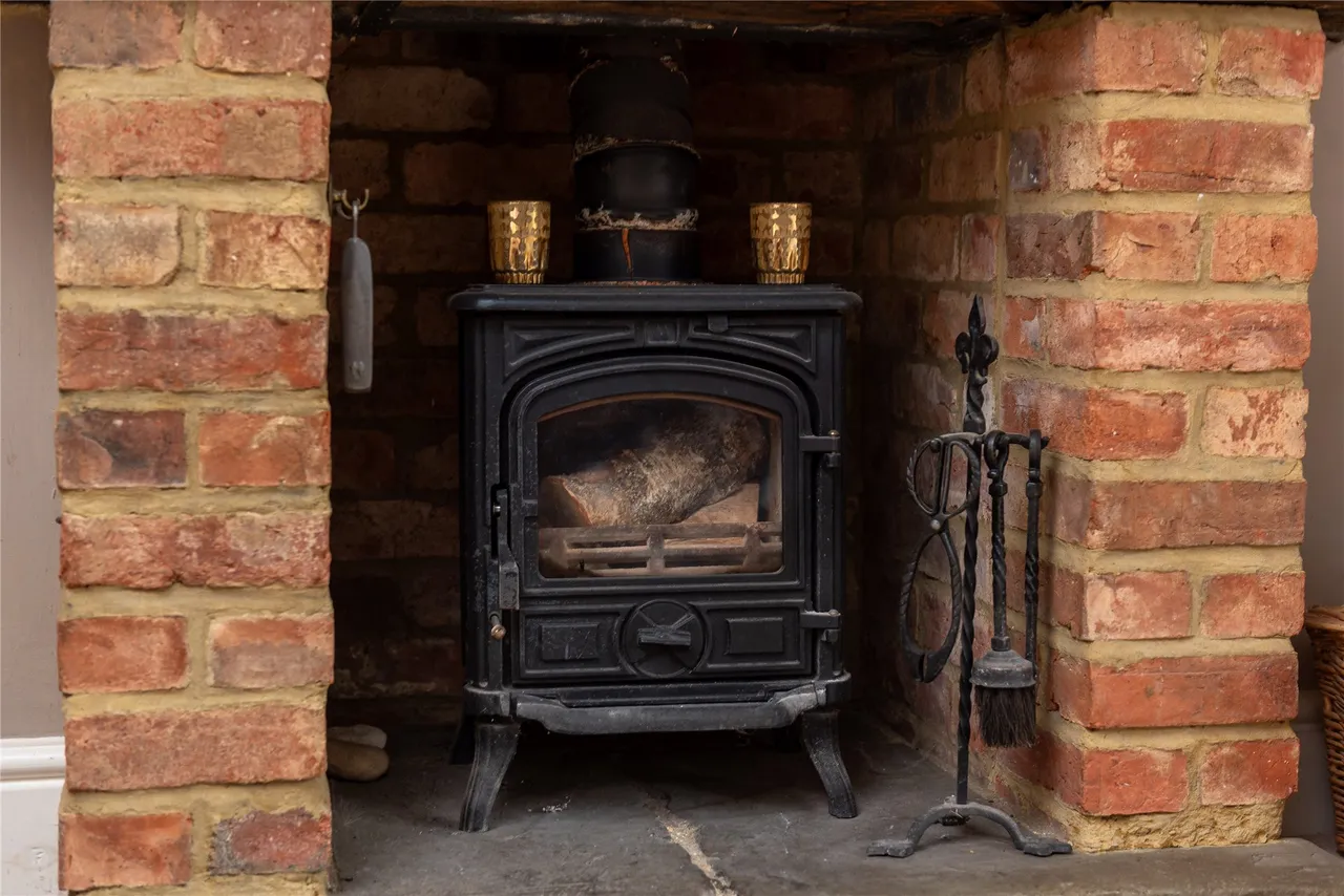 Main Street, Akeley, MK18, photo 30