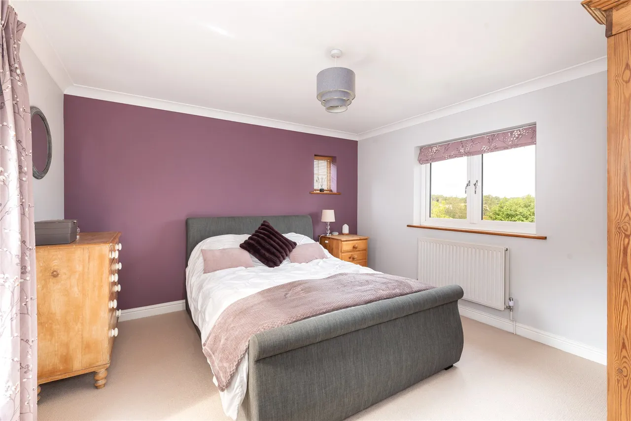 Main Street, Akeley, MK18, photo 10