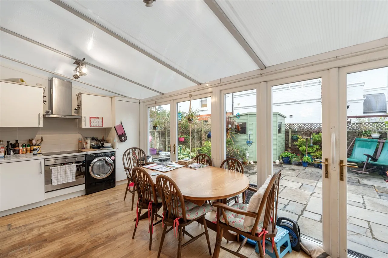 Cowper Road, Worthing, BN11, photo 2