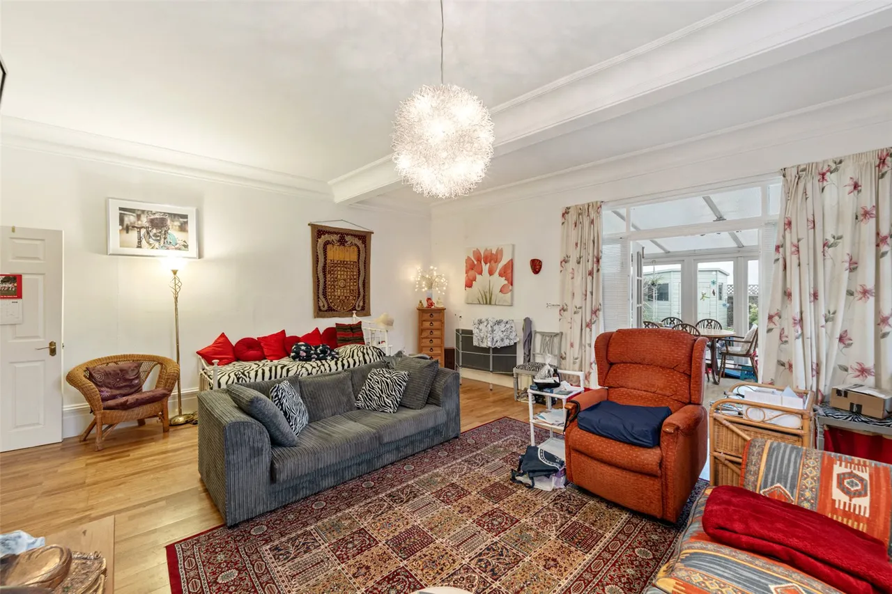 Cowper Road, Worthing, BN11, photo 4