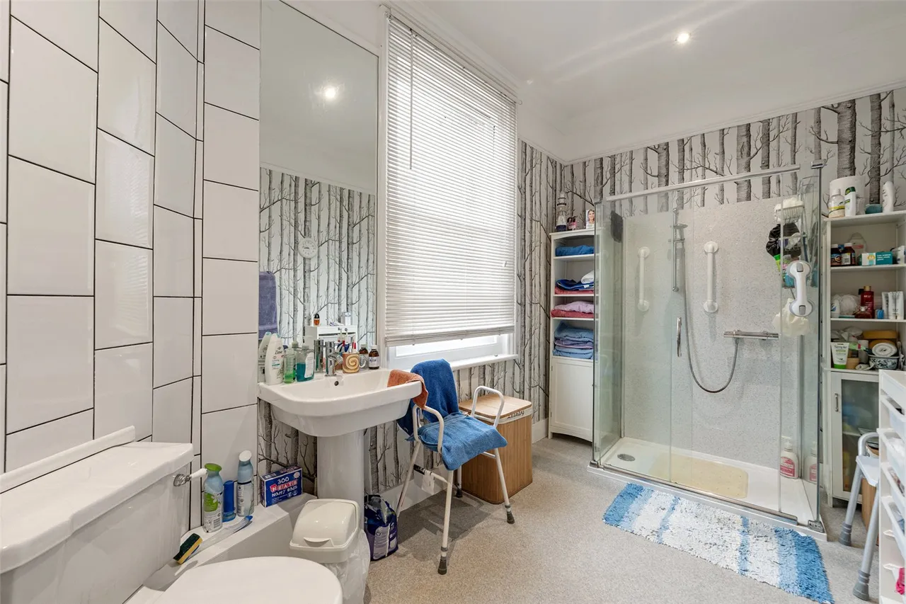 Cowper Road, Worthing, BN11, photo 6