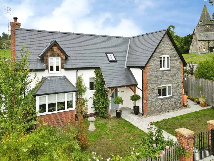 Cae'r Ysgol, Llansantffraid, SY22, photo 26