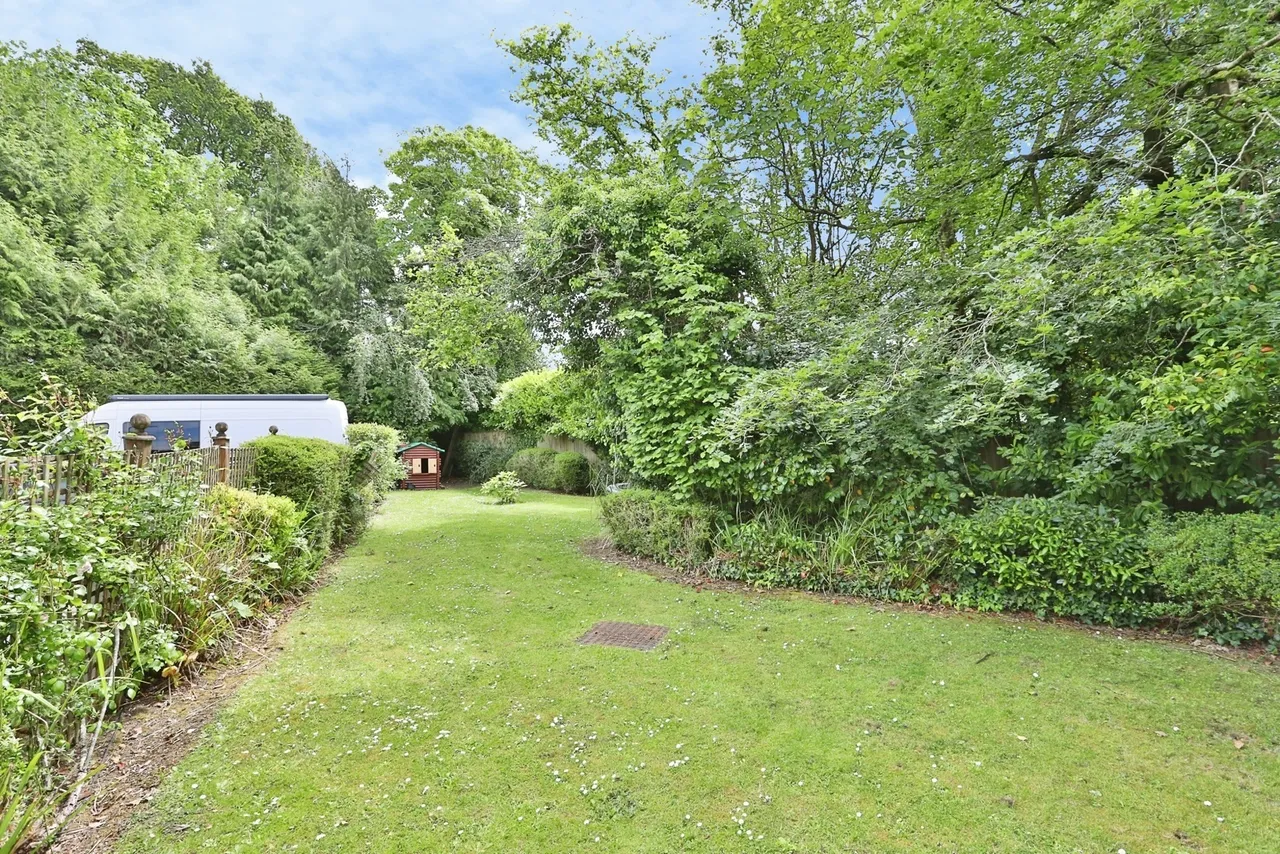 West Moors Road, Ferndown, BH22, photo 3