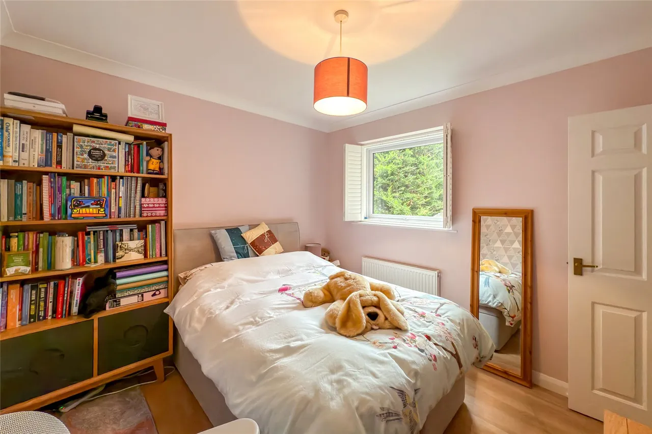 Douglas Road, Harpenden, Hertfordshire, AL5 2ES, photo 9