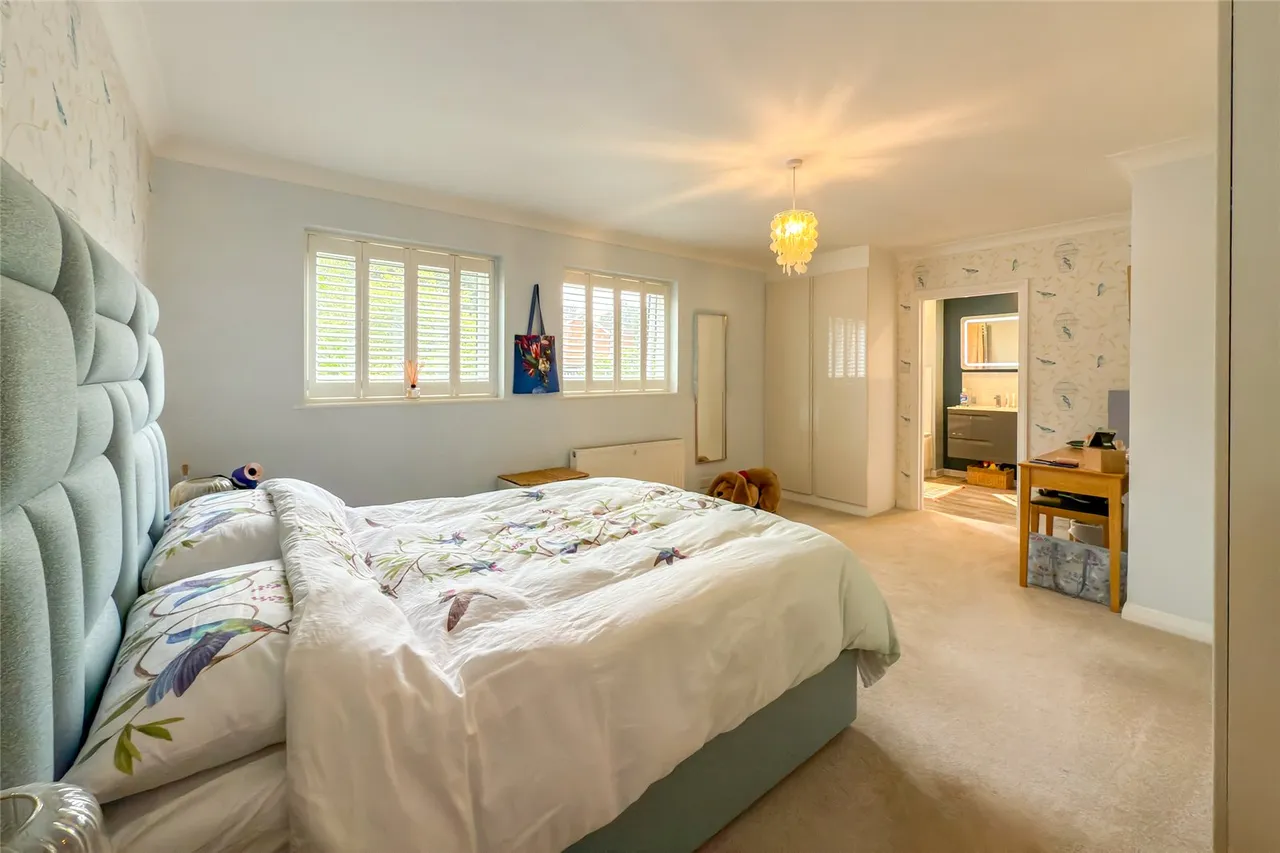 Douglas Road, Harpenden, Hertfordshire, AL5 2ES, photo 7