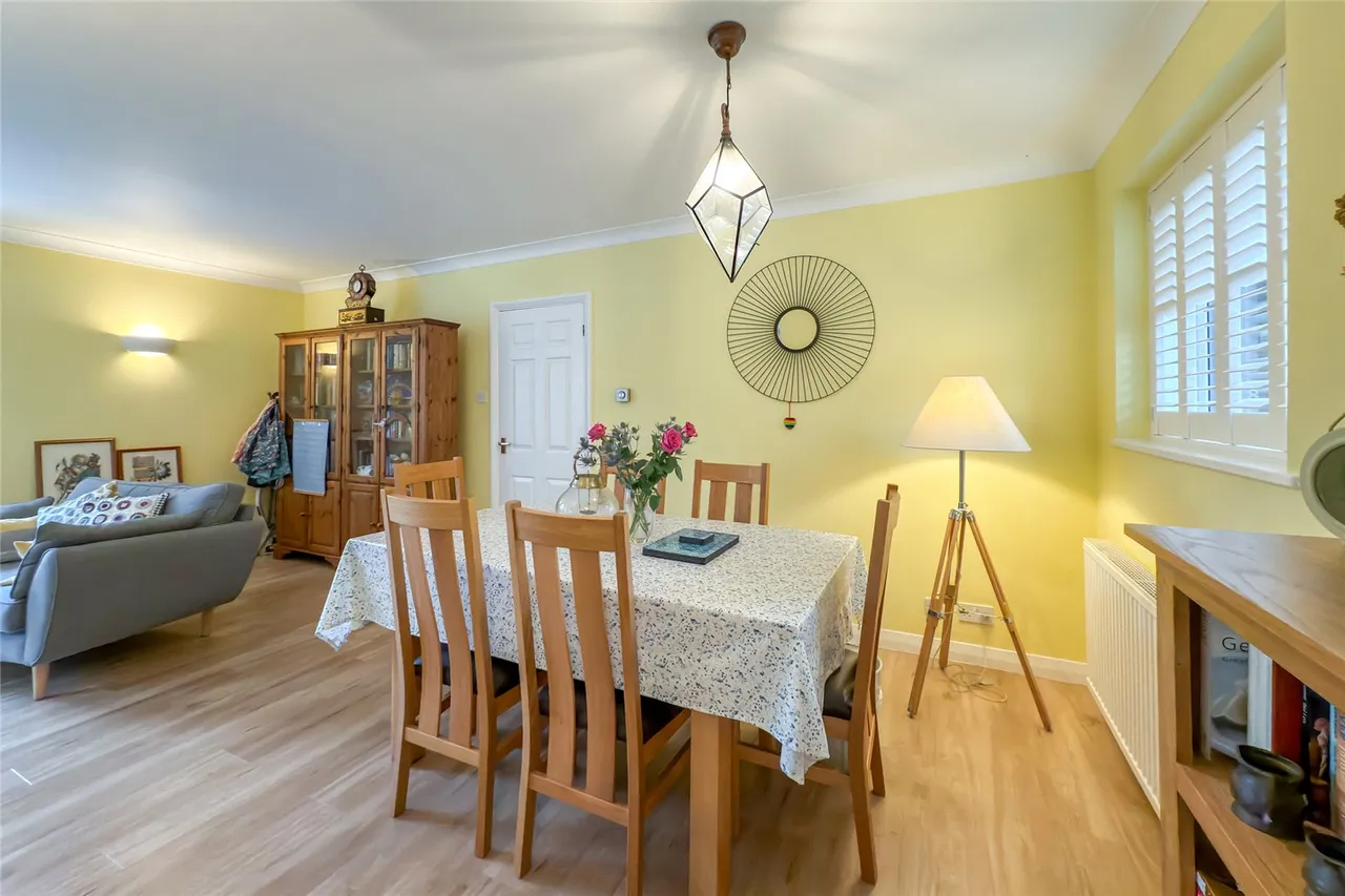 Douglas Road, Harpenden, Hertfordshire, AL5 2ES, photo 5