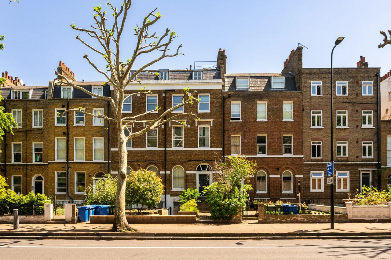 7 Sackville Court, 119 Kennington Park Road, London, photo 2