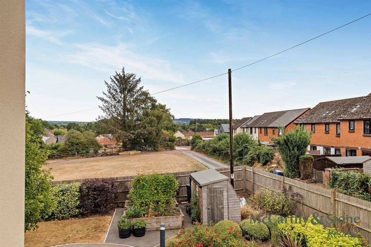 Willand Road, Cullompton, EX15, photo 4