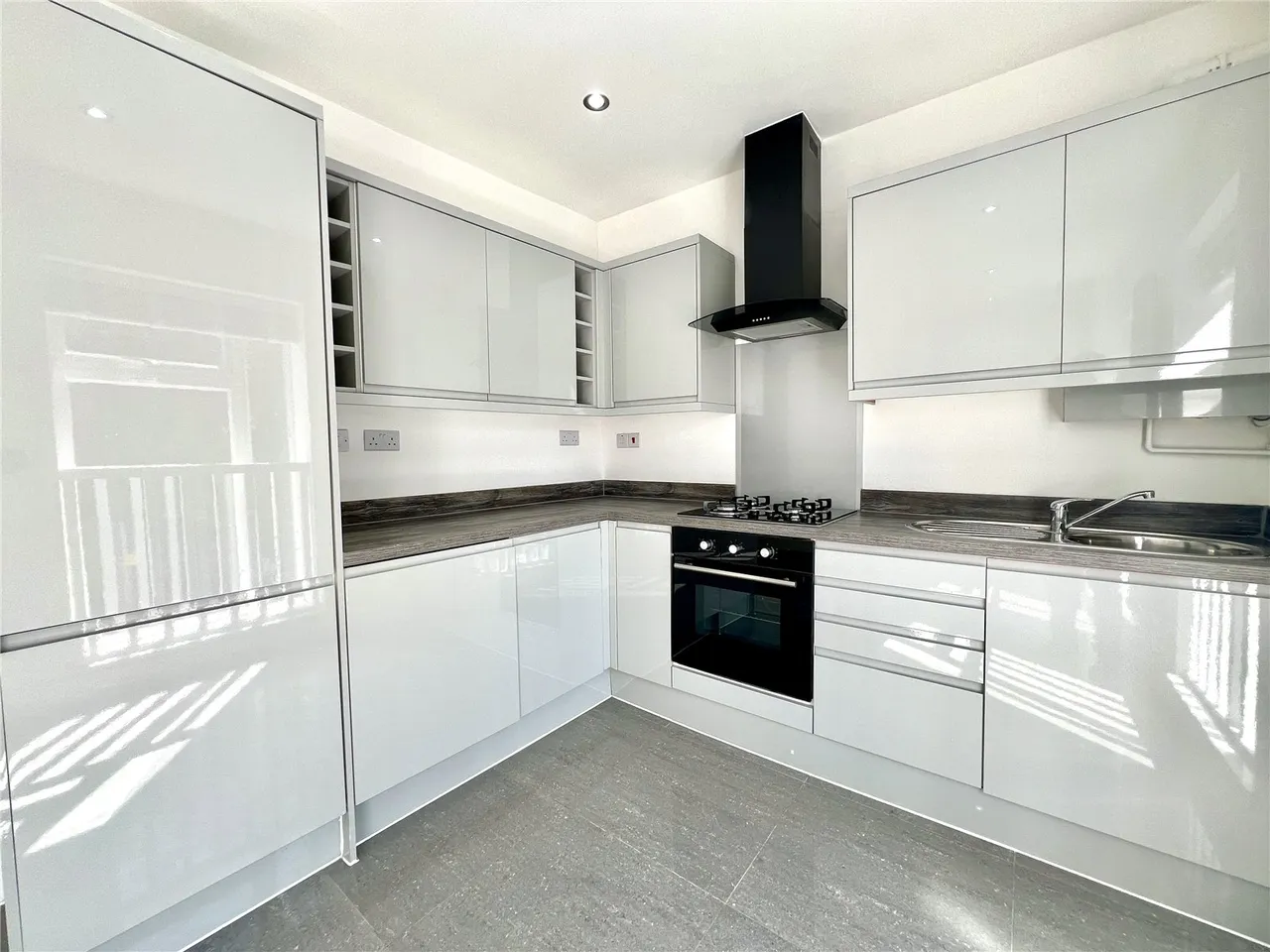 Millbrook, Guildford, GU1, photo 6