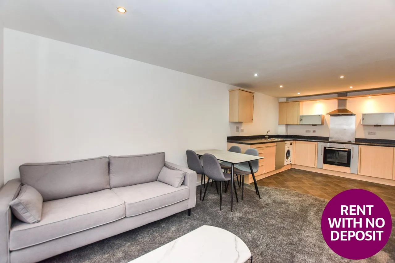 Elmira Way, Salford, M5, photo 2