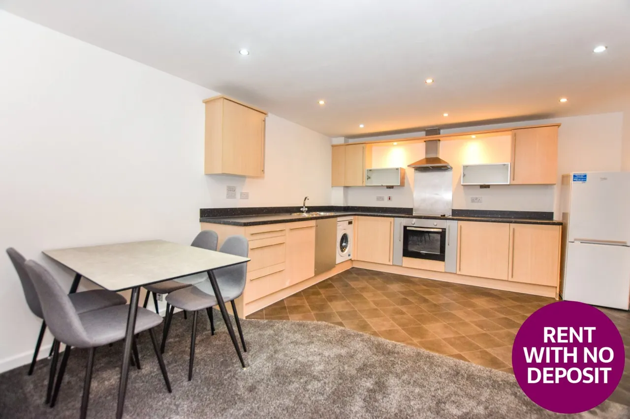 Elmira Way, Salford, M5, photo 3