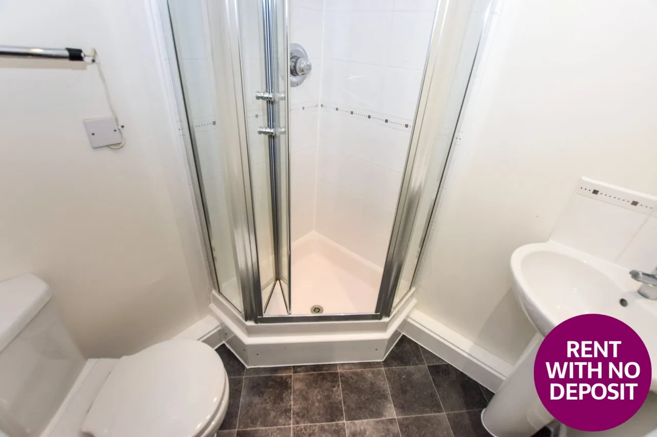 Elmira Way, Salford, M5, photo 9