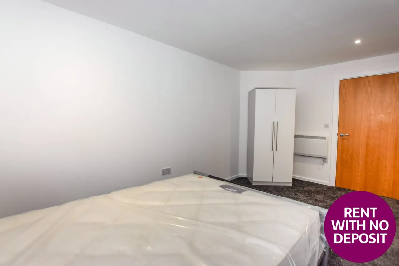 Elmira Way, Salford, M5, photo 11