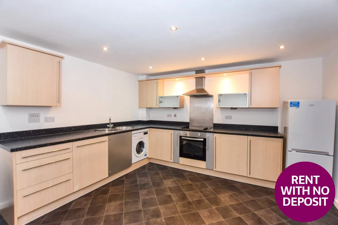 Elmira Way, Salford, M5, photo 4