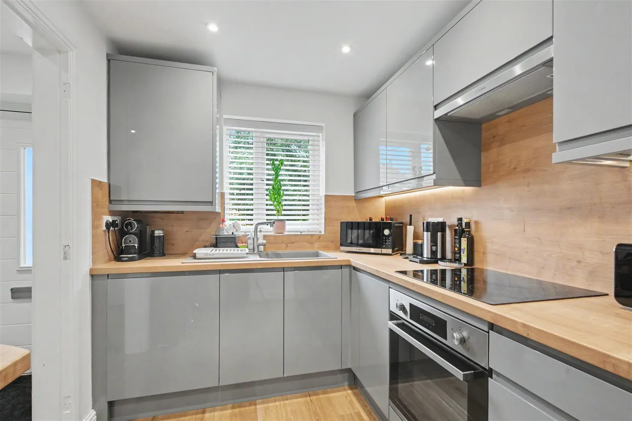 Fulwood Drive, Long Eaton, NG10, photo 5