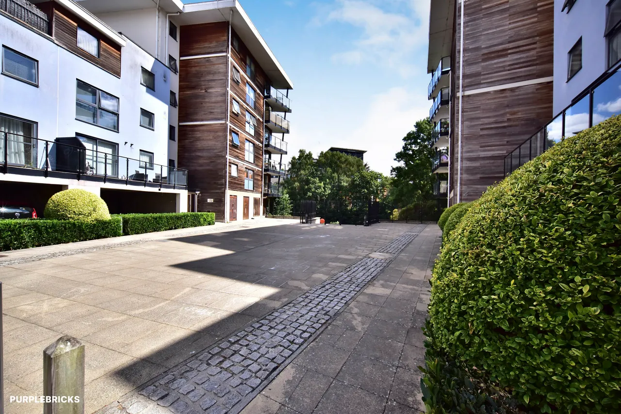 2 bed flat for sale, Clifford Way, Maidstone, ME16