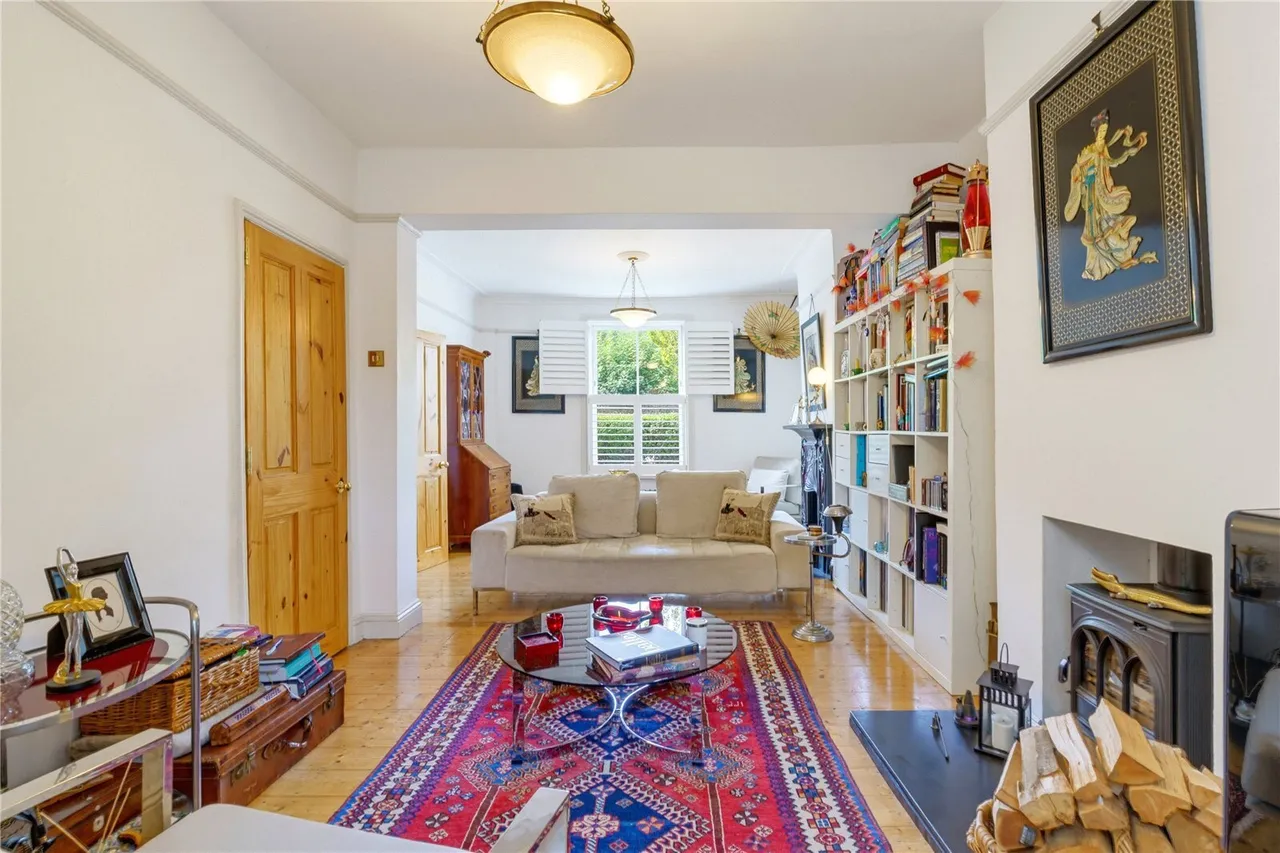 4 bed house for sale, Latchmere Road, London, SW11