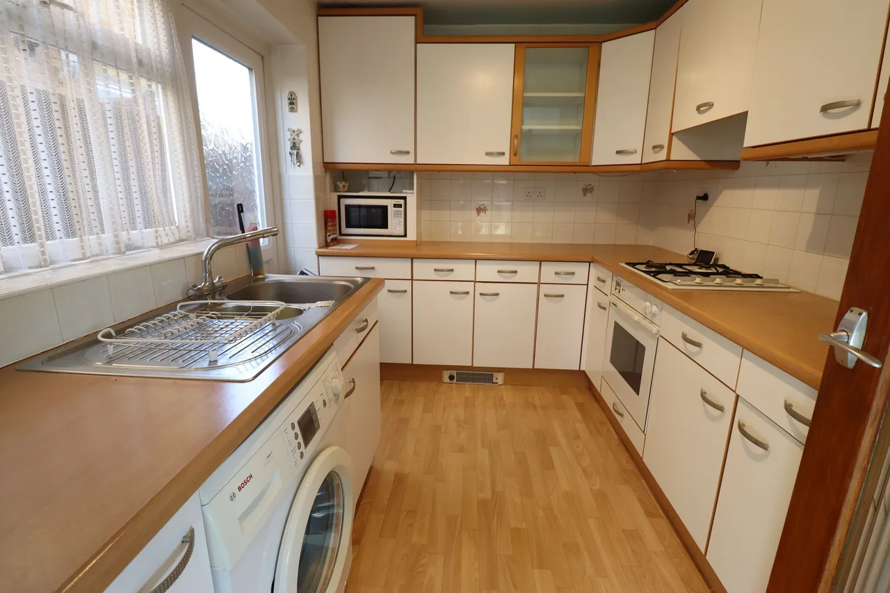 The Paddocks, Rayleigh, Essex, SS6 8NE, photo 5