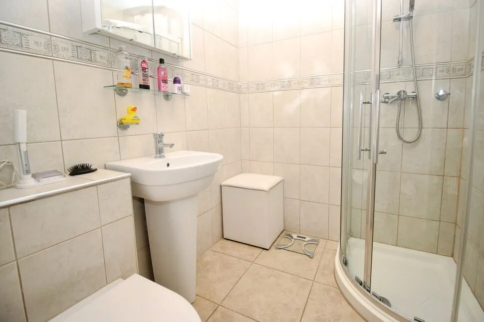 Jubilee Place, Clevedon, North Somerset, BS21, photo 8