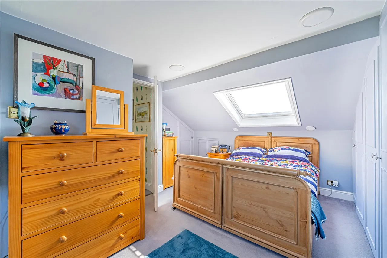 Gloucester Road, Hampton, Middlesex, TW12 2UW, photo 10