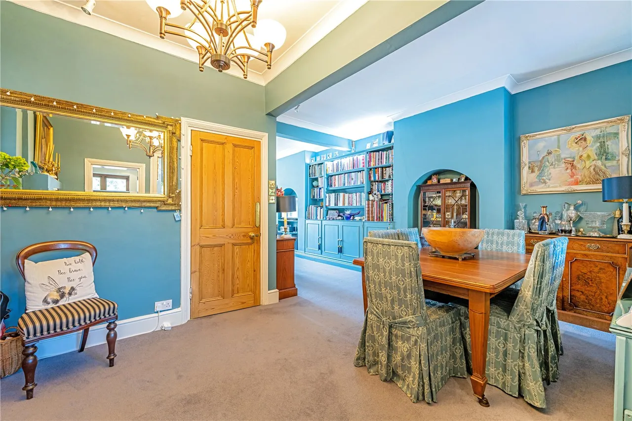 Gloucester Road, Hampton, Middlesex, TW12 2UW, photo 6