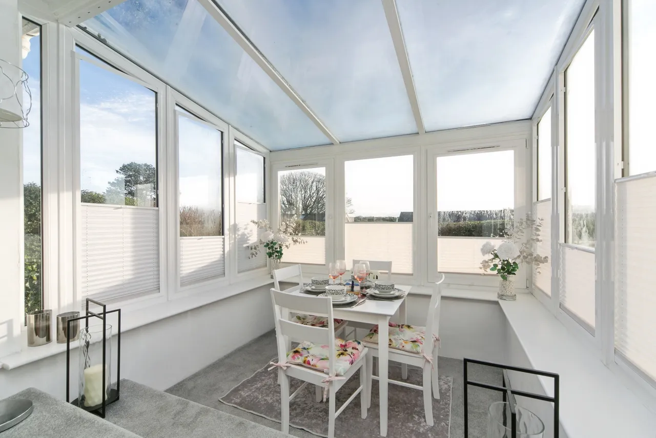 Breeze Hill, Tyn-Y-Gongl, LL74, photo 6