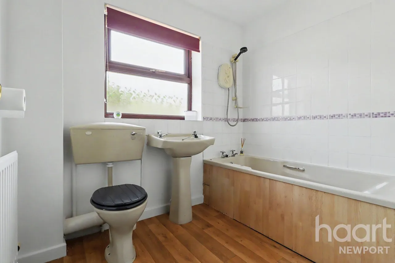 Mary de Bohun Close, Monmouth, NP25, photo 14
