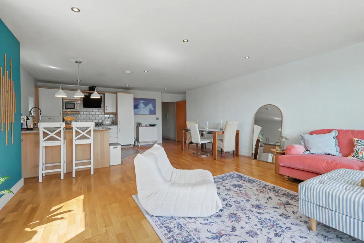 Highmoor Court, photo 8