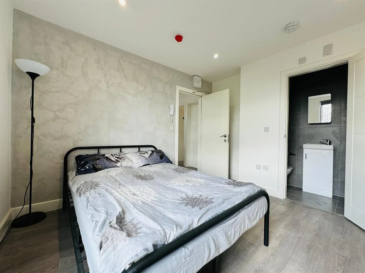 Brooke Road, Hackney, London, photo 19