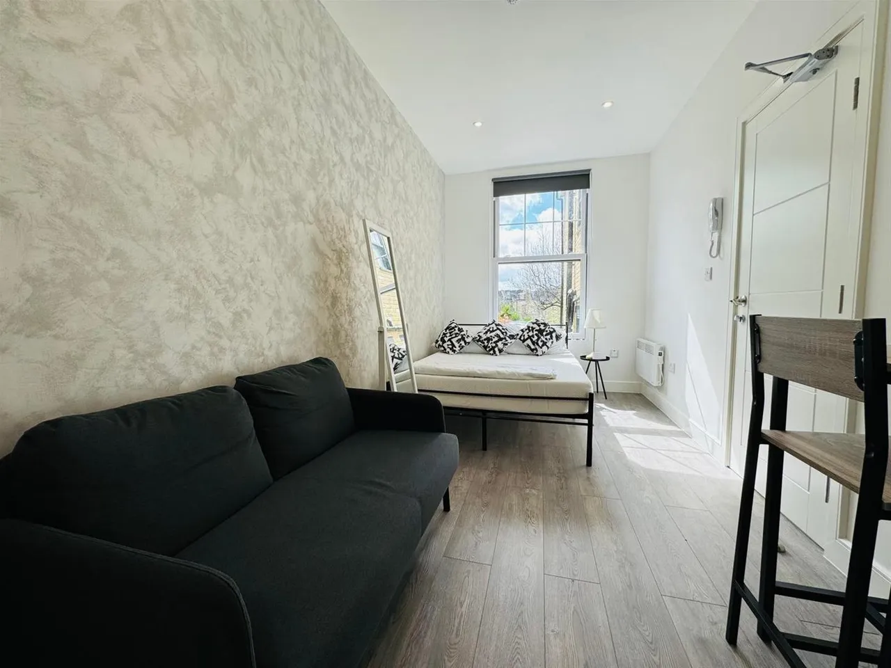 Brooke Road, Hackney, London, photo 10