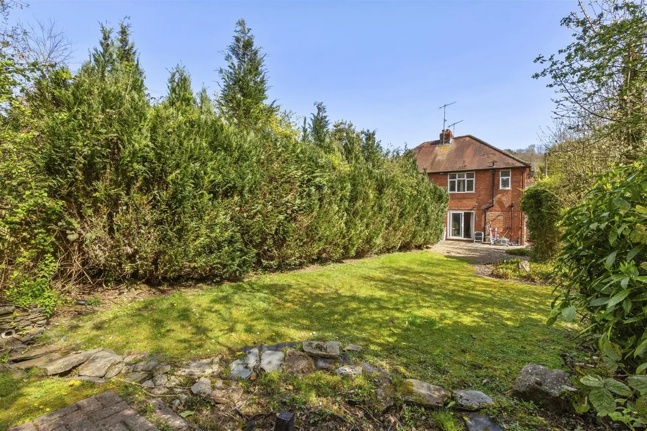 Micklefield Road, High Wycombe, HP13, photo 3