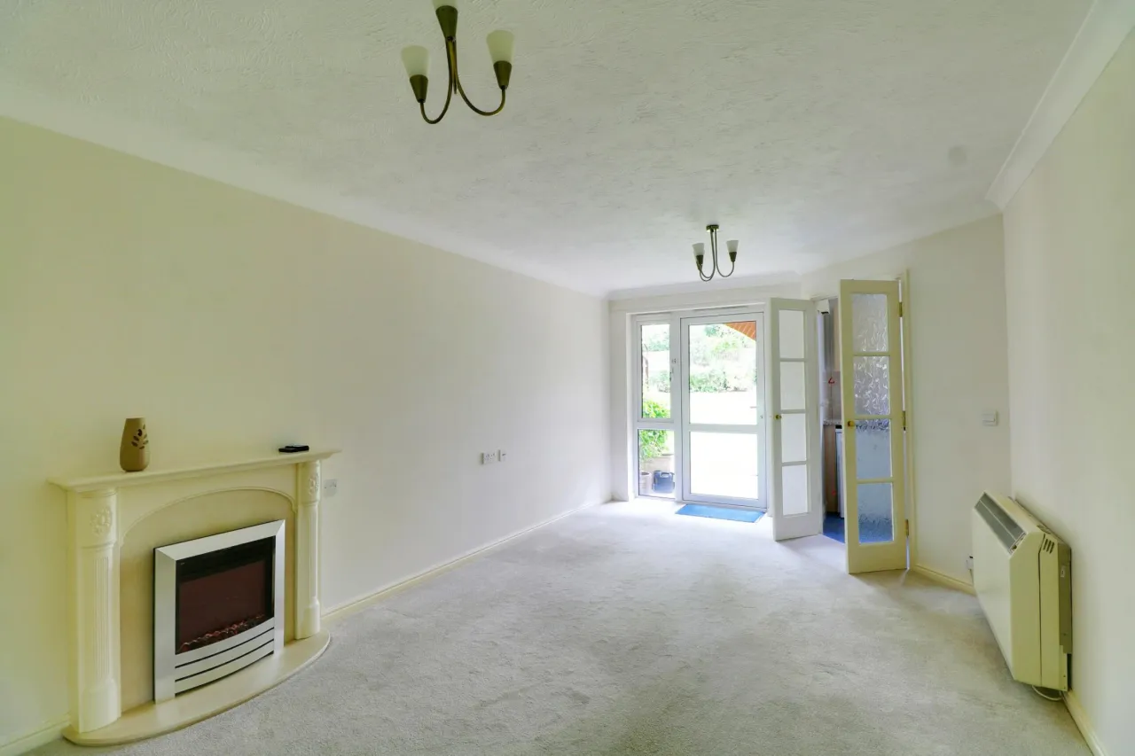 Wright Court, Nantwich, photo 2
