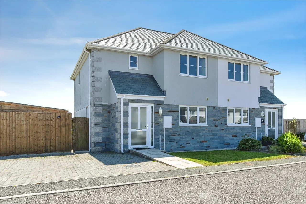 3 bed house for sale, Todda Close, Bolventor, PL15