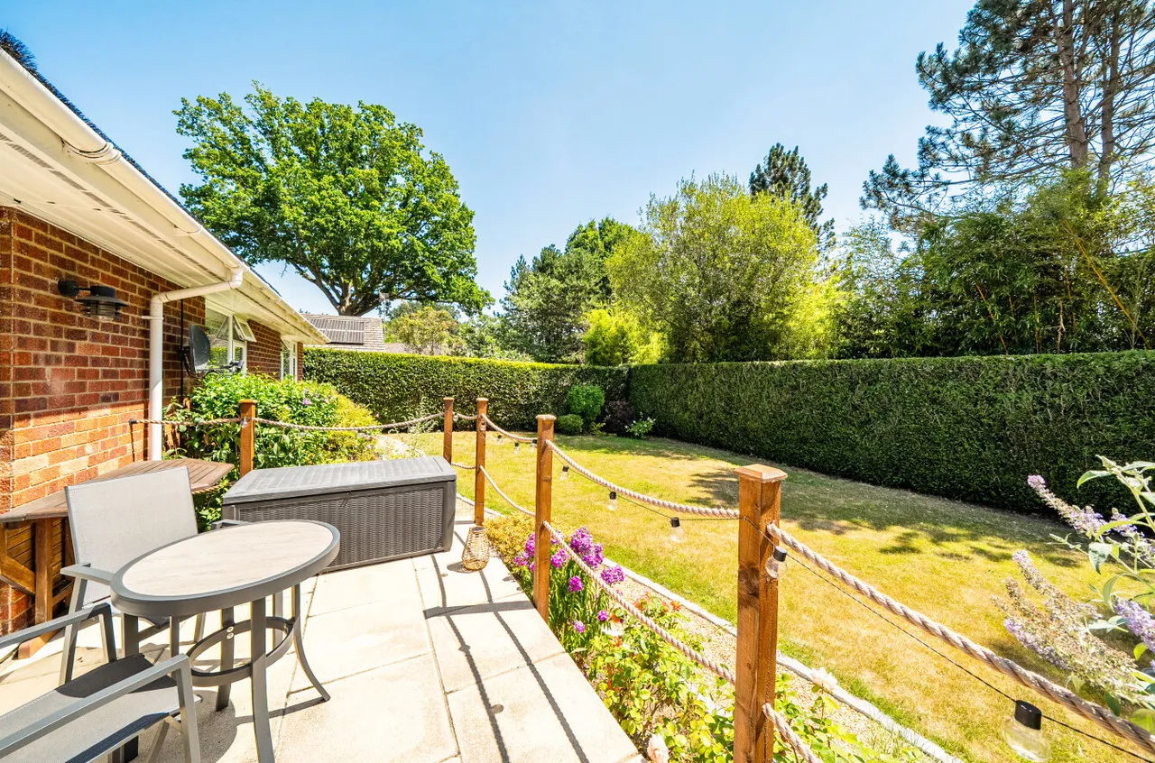Longwater Lane, Finchampstead, Wokingham, Berkshire, RG40 4NX, photo 21