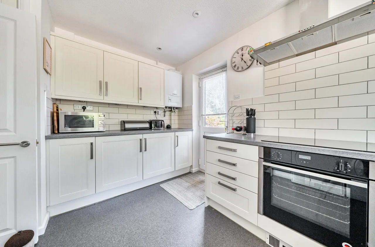 Longwater Lane, Finchampstead, Wokingham, Berkshire, RG40 4NX, photo 10