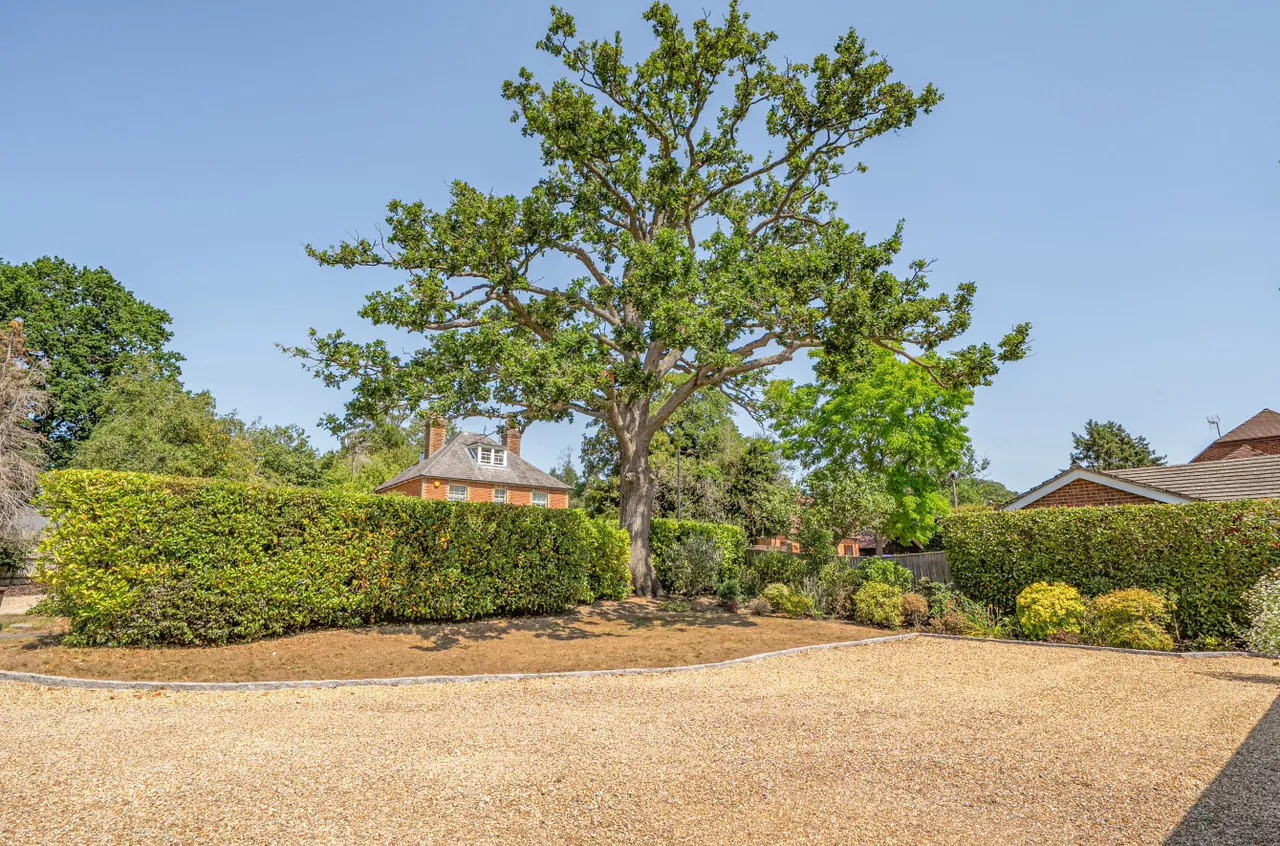 Longwater Lane, Finchampstead, Wokingham, Berkshire, RG40 4NX, photo 25