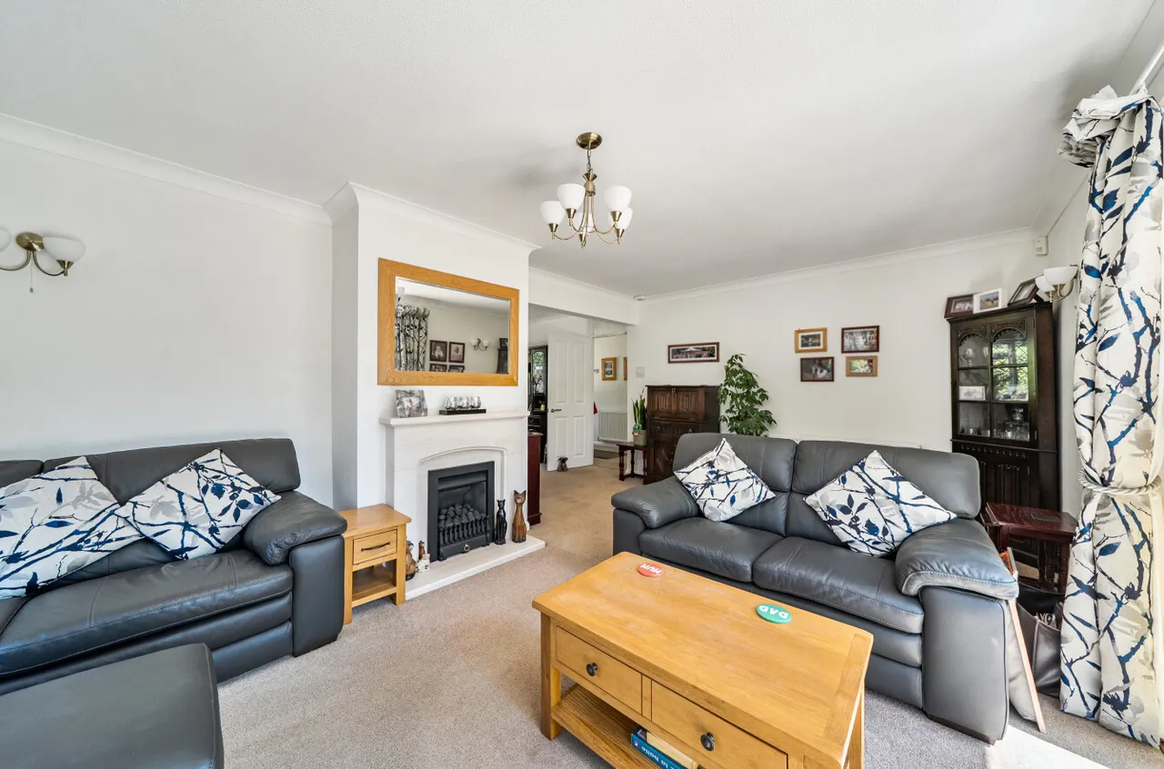 Longwater Lane, Finchampstead, Wokingham, Berkshire, RG40 4NX, photo 9